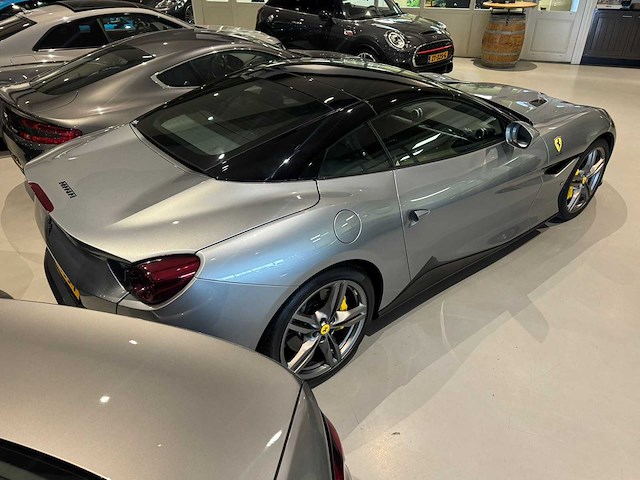 Ferrari - portofino - 3.9 v8 hele - car - 2018|tf-738-t|iaw - afbeelding 26 van  44