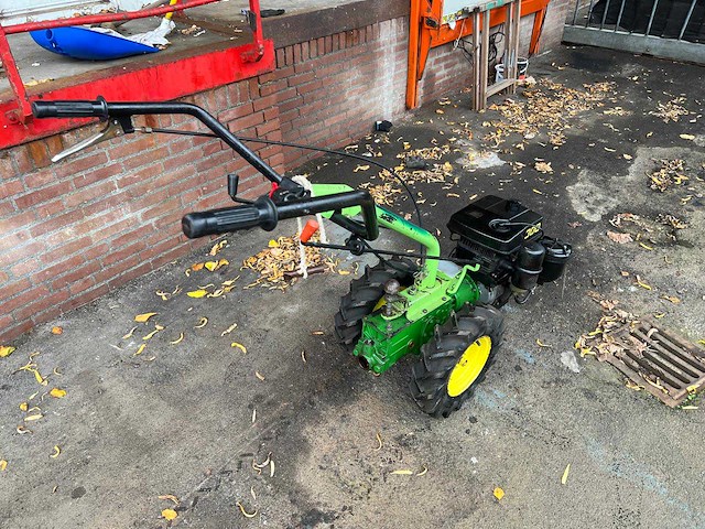 Ferrari 300 grondfrees - afbeelding 6 van  8