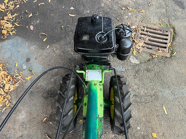 Ferrari 300 grondfrees - afbeelding 7 van  8