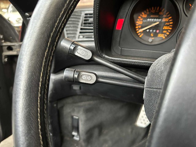 Ferrari 348 spider 3.4 v8 320pk 1993 (33.000 km) youngtimer - afbeelding 13 van  24