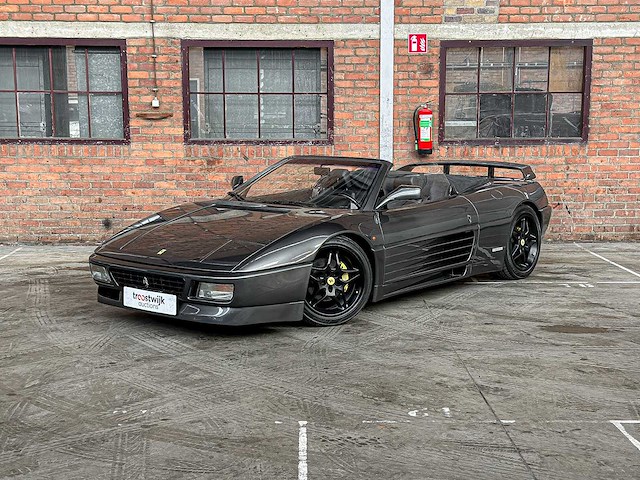 Ferrari 348 spider 3.4 v8 320pk 1993 (33.000 km) youngtimer - afbeelding 11 van  24
