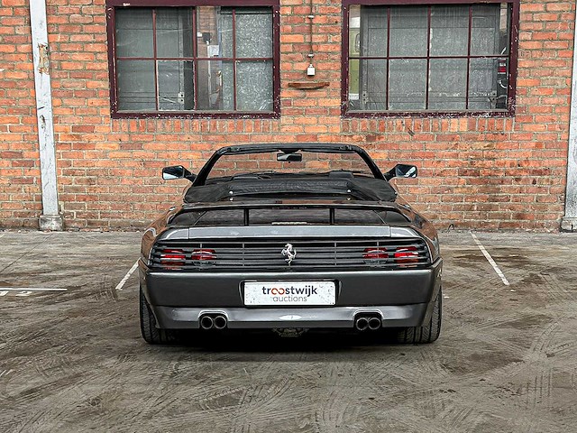 Ferrari 348 spider 3.4 v8 320pk 1993 (33.000 km) youngtimer - afbeelding 5 van  33