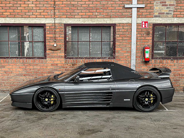 Ferrari 348 spider 3.4 v8 320pk 1993 (33.000 km) youngtimer - afbeelding 9 van  33