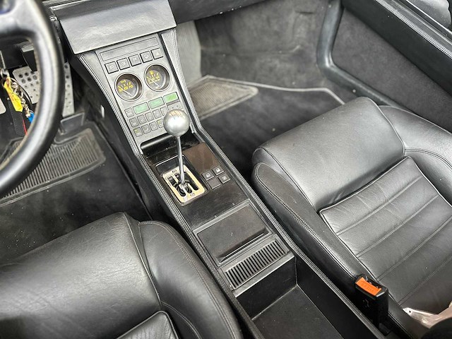 Ferrari 348 spider 3.4 v8 320pk 1993 (33.000 km) youngtimer - afbeelding 18 van  33