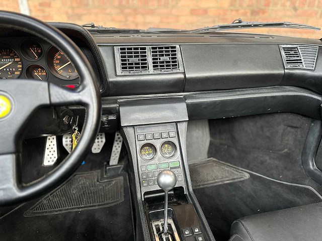 Ferrari 348 spider 3.4 v8 320pk 1993 (33.000 km) youngtimer - afbeelding 19 van  33