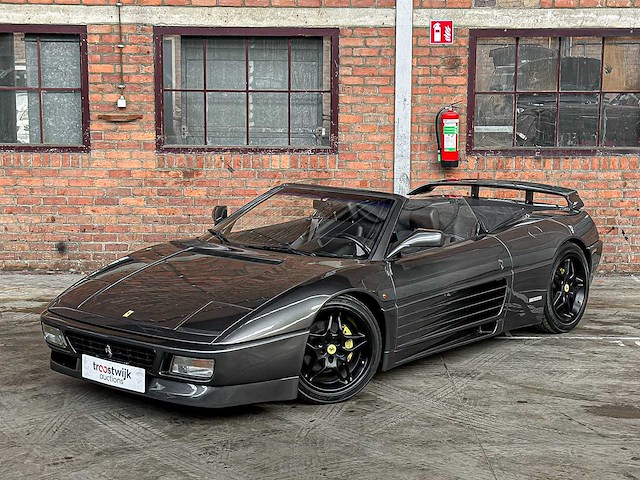 Ferrari 348 spider 3.4 v8 320pk 1993 (33.000 km) youngtimer - afbeelding 28 van  33