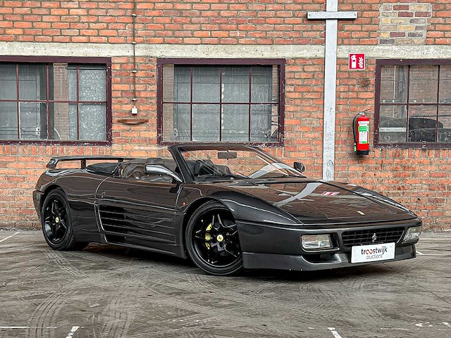 Ferrari 348 spider 3.4 v8 320pk 1993 (33.000 km) youngtimer - afbeelding 32 van  33
