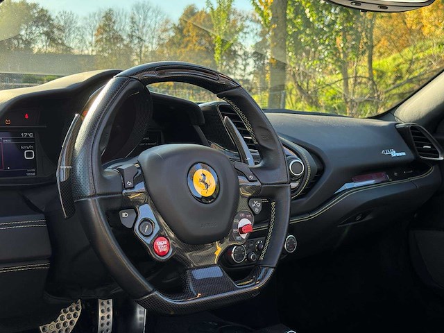 Ferrari 488 spider hele 3.9 v8 -full carbon- 670pk 2018 - afbeelding 27 van  59