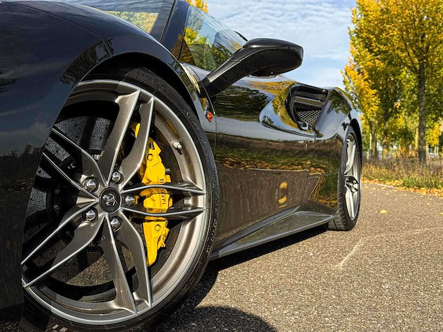 Ferrari 488 spider hele 3.9 v8 -full carbon- 670pk 2018 - afbeelding 34 van  59