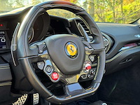Ferrari 488 spider hele 3.9 v8 -full carbon- 670pk 2018 - afbeelding 17 van  49