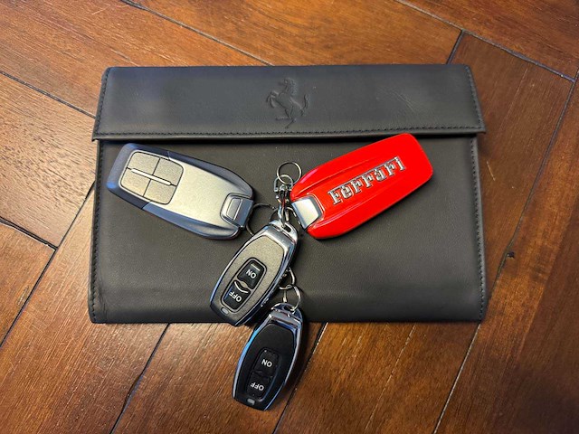 Ferrari 488 spider hele 3.9 v8 -full carbon- 670pk 2018 - afbeelding 45 van  49