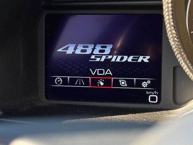 Ferrari 488 spider hele 3.9 v8 -full carbon- 670pk 2018 - afbeelding 20 van  59