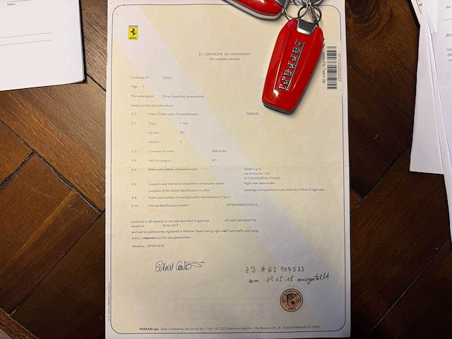 Ferrari 488 spider hele 3.9 v8 -full carbon- 670pk 2018 - afbeelding 52 van  59