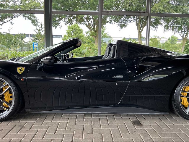 Ferrari 488 spider hele | 3.9 v8 biturbo | 2018 | 670 hp | full carbon | power15 to 05/2027 | gfg-98-p | 39.000 km | marge auto - afbeelding 14 van  51