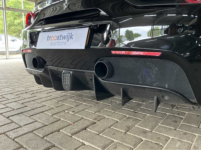 Ferrari 488 spider hele | 3.9 v8 biturbo | 2018 | 670 hp | full carbon | power15 to 05/2027 | gfg-98-p | 39.000 km | marge auto - afbeelding 19 van  51