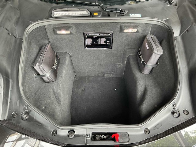 Ferrari 488 spider hele | 3.9 v8 biturbo | 2018 | 670 hp | full carbon | power15 to 05/2027 | gfg-98-p | 39.000 km | marge auto - afbeelding 25 van  51