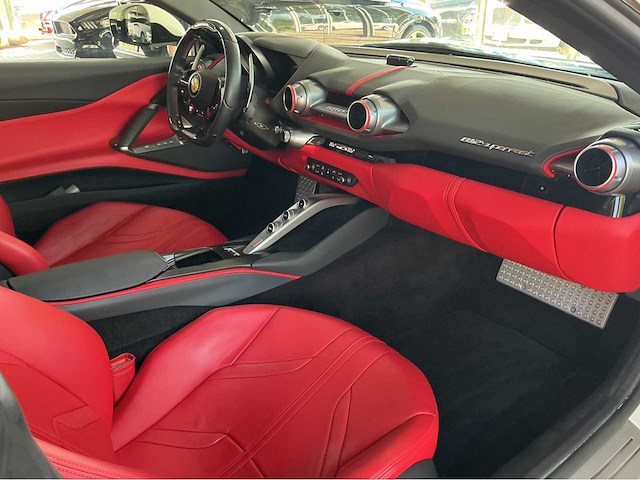 Ferrari 812 superfast | 6.5 v12 | 2018 | 800 pk | front lift | 23.000 km | btw auto - afbeelding 35 van  49