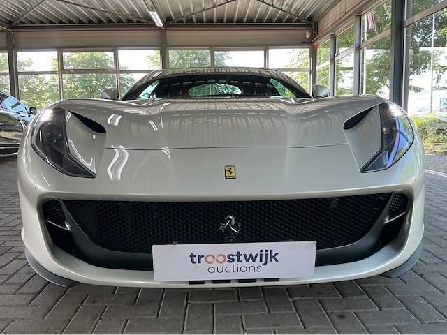 Ferrari 812 superfast | 6.5 v12 | 2018 | 800 pk | front lift | 23.000 km | btw auto - afbeelding 9 van  49