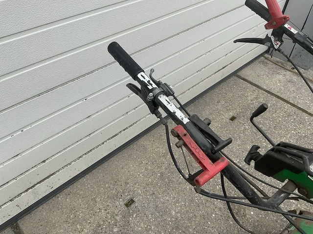 Ferrari grondfrees - afbeelding 11 van  12