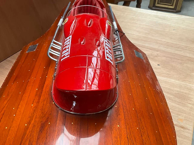 Ferrari hydroplane speedboot - afbeelding 5 van  5
