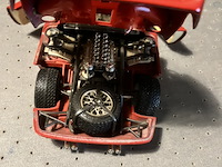 Ferrari modelauto op schaal 1 op 24 collected item er mist 1 achterlichtje - afbeelding 6 van  7