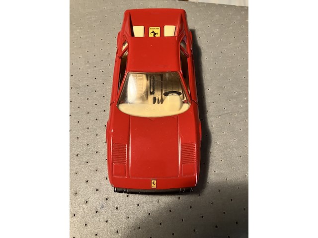 Ferrari modelauto op schaal 1 op 24 collected item - afbeelding 4 van  11