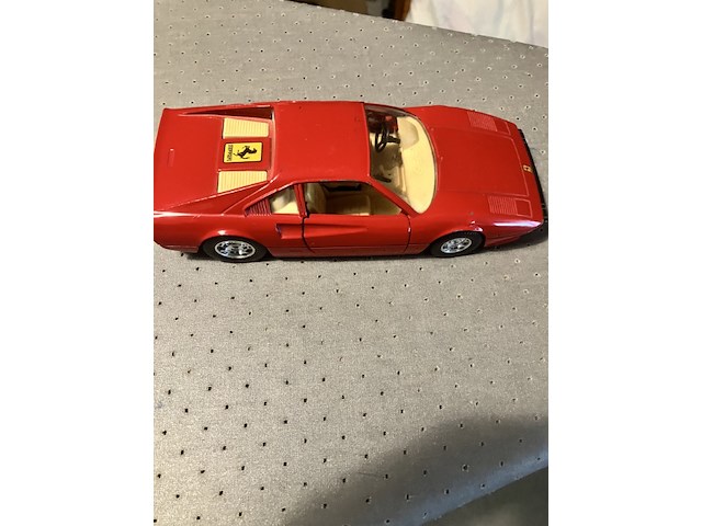 Ferrari modelauto op schaal 1 op 24 collected item - afbeelding 5 van  11