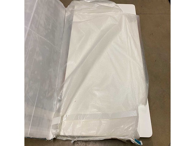 Ferretti f780 white flybridge table grp - 395584 - afbeelding 1 van  3