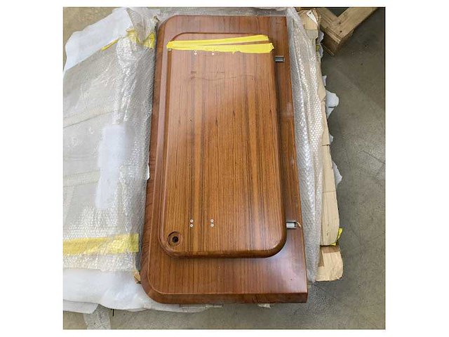 Ferretti foltable cockpit table teak with support and guides 120 x 120 cm - afbeelding 4 van  5