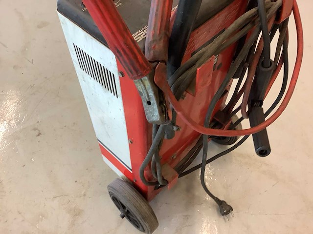 Ferve f-925 starthulp/acculader - afbeelding 12 van  12