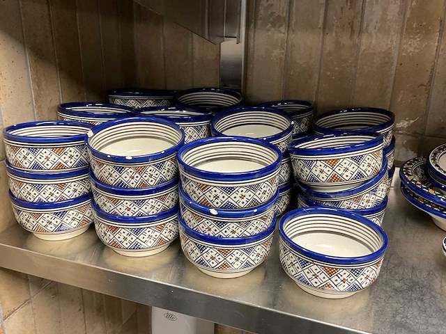 Fes handgeschilderd servies - afbeelding 7 van  8