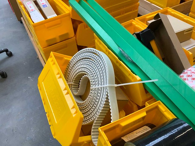 Festo - benteler - pro cleanroom - masévon complete voorraad spareparts eyrise bv (15 pallets) - afbeelding 27 van  42