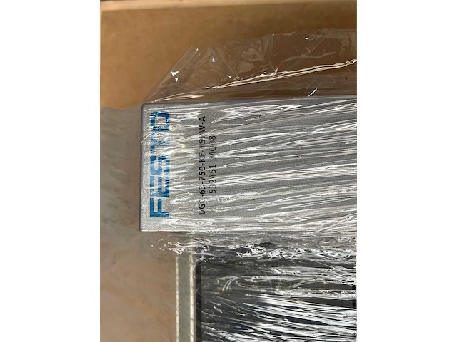 Festo - dgc-63-750-kf-ysrw-a - lineaire aandrijving 1x - afbeelding 4 van  4
