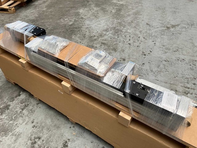 Festo - dgc-63-800-kf-ysrw-a - various pneumatic tools - afbeelding 8 van  12
