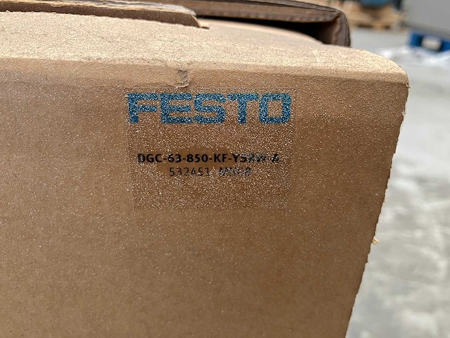 Festo - dgc-63-850-kf-ysrw-a - lineaire aandrijving 1x - afbeelding 3 van  4