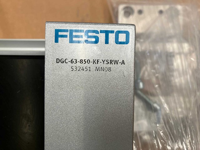 Festo - dgc-63-850-kf-ysrw-a - lineaire aandrijving 1x - afbeelding 4 van  4