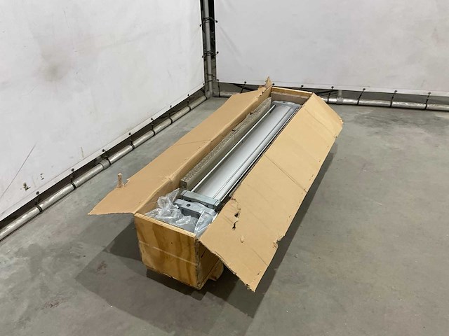 Festo - dngzk-200-1200-ppv-a - pneumatische cilinder - afbeelding 5 van  6