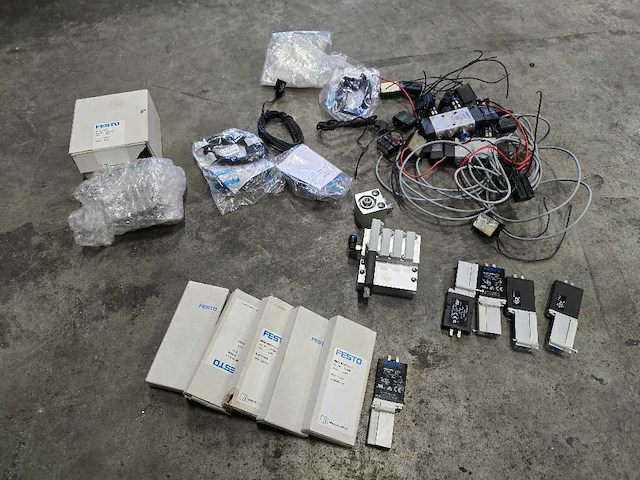 Festo - mha2-ms1h-5/2-2 + mhp2-pr4-5 - pneumatische onderdelen - afbeelding 1 van  7