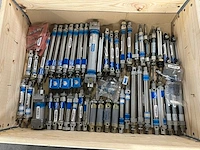 Festo - partij pneumatische cilinders & toebehoren - afbeelding 2 van  9