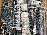 Festo - partij pneumatische ventieleilanden / manifolds met bekabeling en slangen - afbeelding 2 van  7