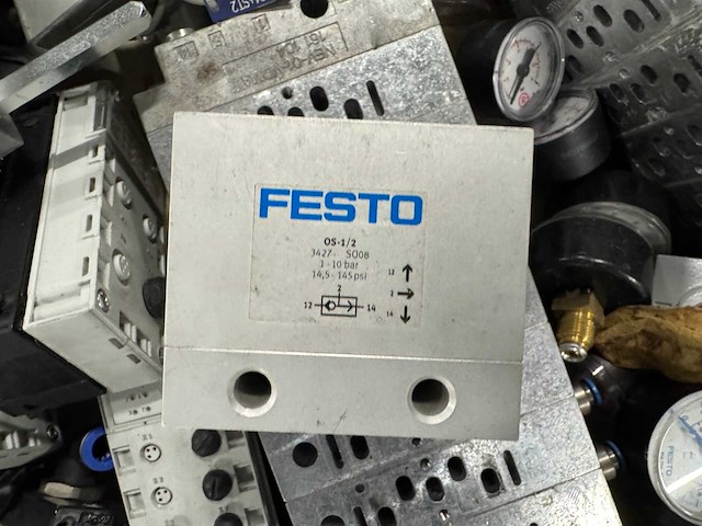 Festo - pneumatiek - partij ventielblokken, cilinders/actuatoren & drukregelaars - afbeelding 12 van  12