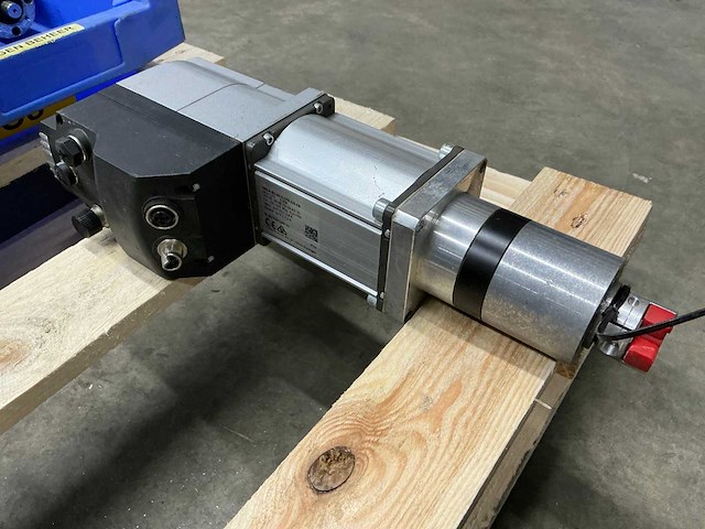Festo emca-ec-67-l-1te-co-es servomotor (4x) - afbeelding 6 van  10