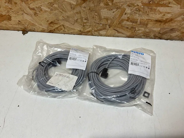 Festo kme-1-24-10-led connector met kabel (2x) - afbeelding 4 van  4