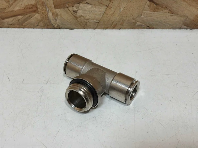 Festo npqm-t-g12-q12-p10 t-insteekschroefkoppeling (9x) - afbeelding 1 van  6