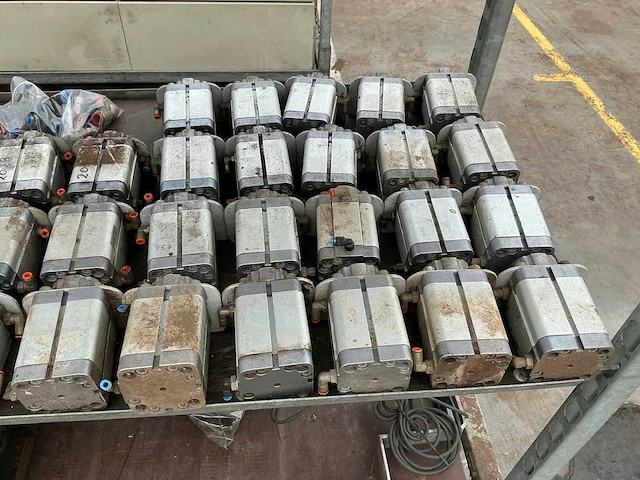 Festo pneumatische cilinders - afbeelding 10 van  12