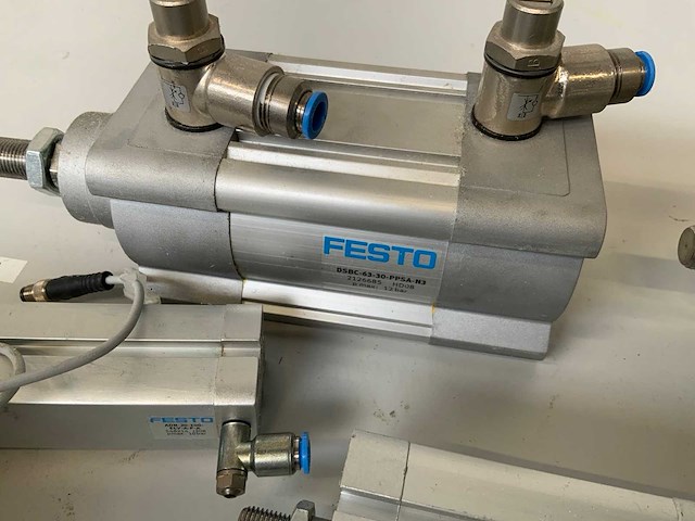 Festo pneumatische componenten (13x) - afbeelding 8 van  13