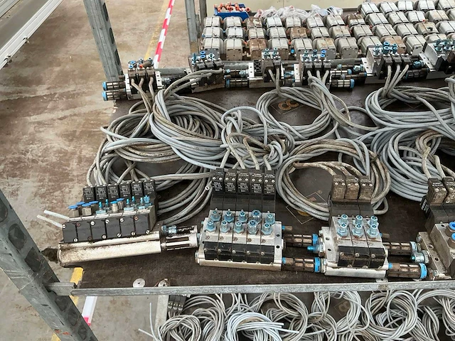 Festo pneumatische ventielen - afbeelding 9 van  12