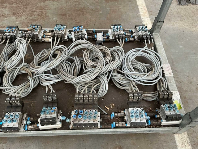 Festo pneumatische ventielen - afbeelding 11 van  12