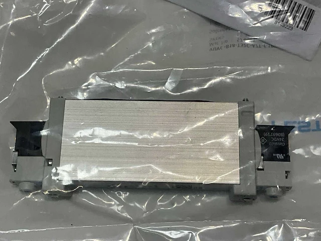 Festo vuvg-b18-t32c-azt-f-1p3 magneetventiel (3x) - afbeelding 3 van  4