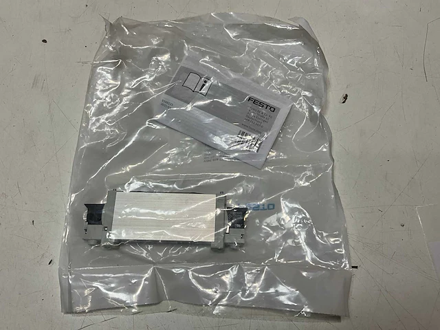 Festo vuvg-b18-t32c-azt-f-1p3 magneetventiel (3x) - afbeelding 2 van  4